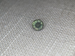 1.28ct STUNNING OLIVE GREEN ROUND MONTANA SAPPHIRE