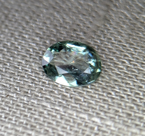 1.75ct. DEEP AQUA SAPPHIRE BLUE/GREEN