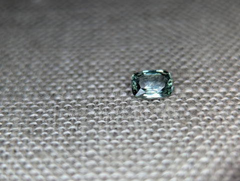 0.59ct BLUE/GREEN CUSHION CUT MONTANA SAPPHIRE