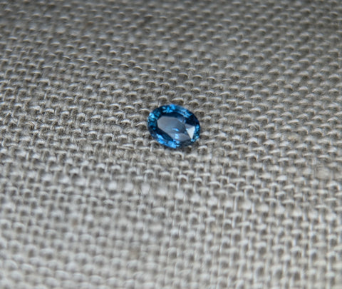 .53 cts. BEAUTIFUL CORNFLOWER BLUE SAPPHIRE