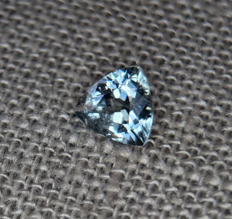 1.08ct OCEAN BLUE TRILLION MONTANA SAPPHIRE