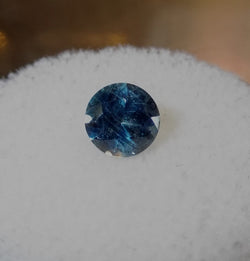 0.96ct DEEP BLUE HEATED MONTANA SAPPHIRE