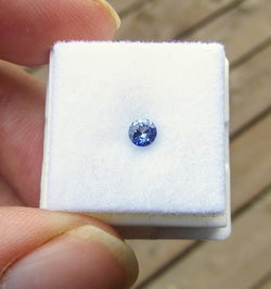 0.20ct STUNNING BLUE BENITOITE - Blaze-N-Gems