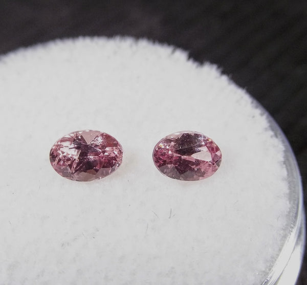 0.7Tctw MATCHED SET PINK MAHENGE GARNET - Blaze-N-Gems