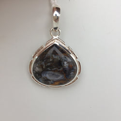 SAINT CLOUD AGATE PENDANT - Blaze-N-Gems